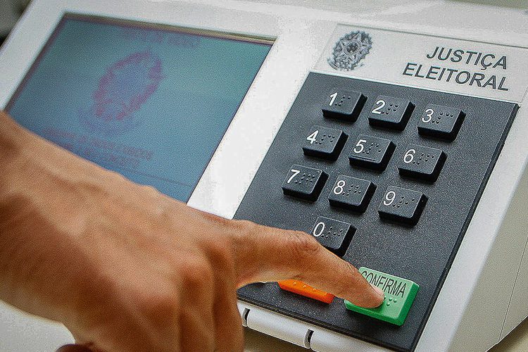 Ales explica como fazer para votar em trânsito