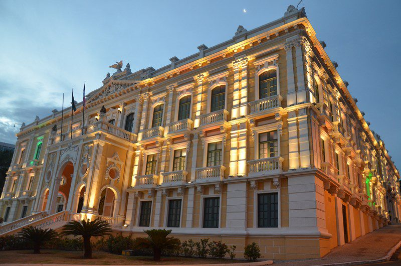 Servidores do ES vão receber salário antecipado e abono na próxima semana