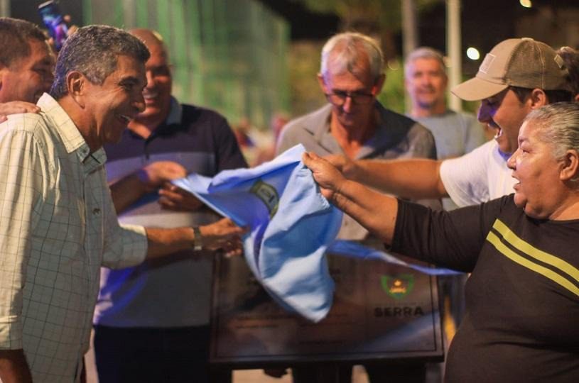 Comunidade recebe praça revitalizada em Central Carapina