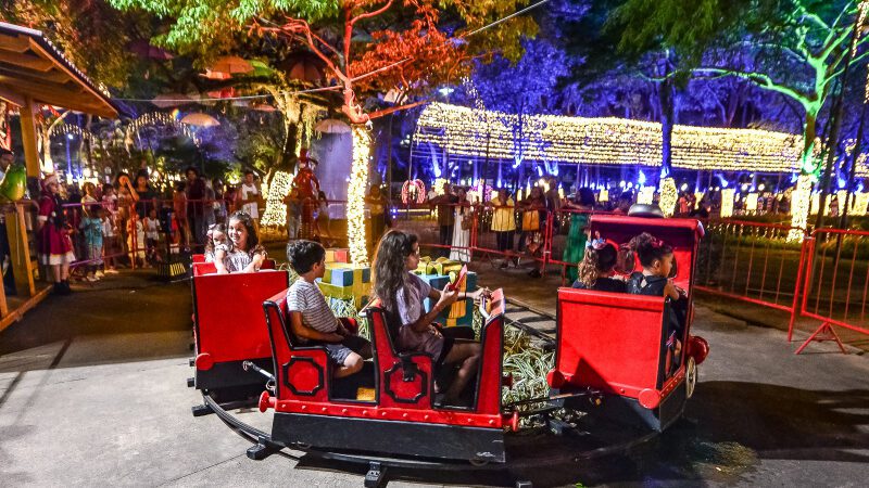Em Vitória luzes e magia do Natal convidam ao encanto munícipes e turistas de Vitória