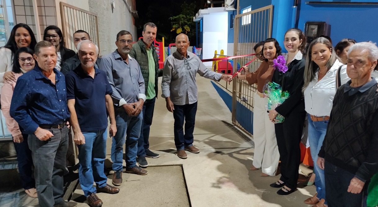 Prefeitura de Atílio Vivacqua promove solenidade de entrega das obras Praça de Lazer e Creche, em Praça do Oriente