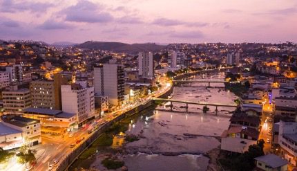 Cachoeiro Lança Novos Canais para Solicitações de Iluminação Pública