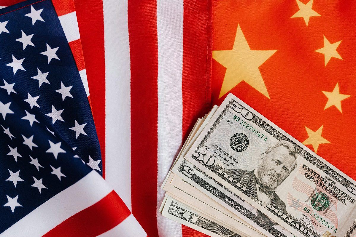 EUA e China aceitam trégua de 90 dias na guerra de tarifas