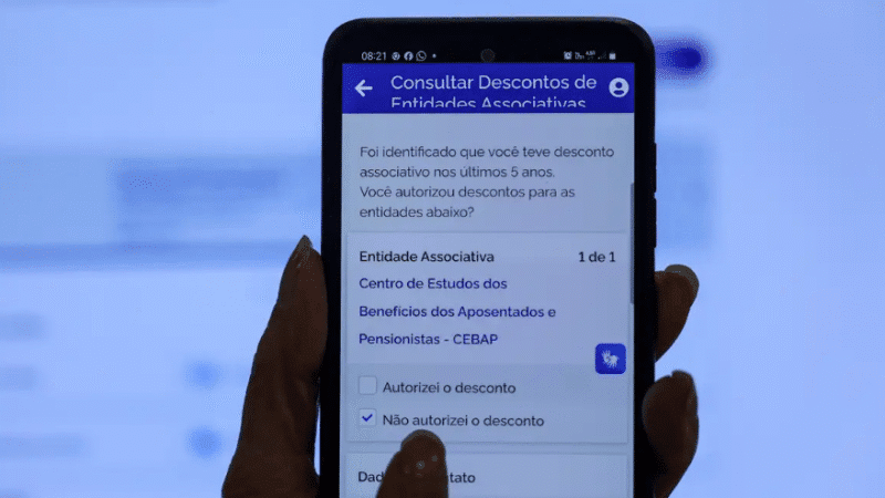 Em um dia, INSS recebe quase meio milhão de queixas por descontos indevidos