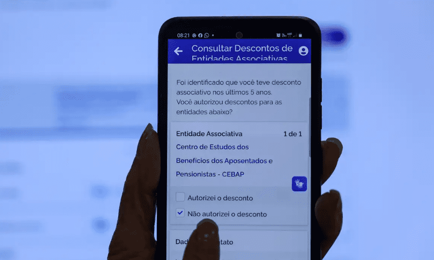 Em um dia, INSS recebe quase meio milhão de queixas por descontos indevidos