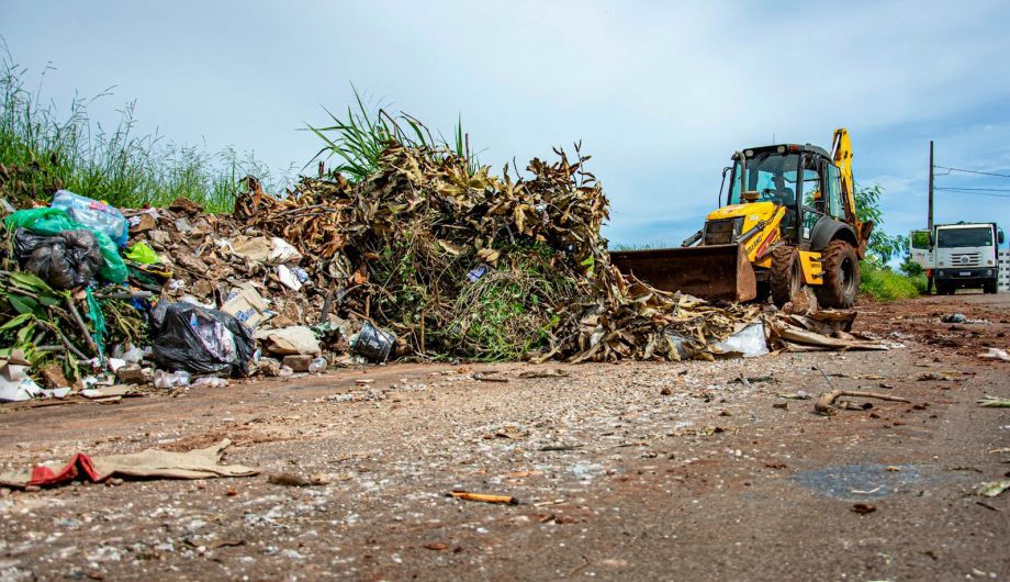 Prefeitura de Cachoeiro reforça combate ao descarte irregular de lixo e entulho nas ruas