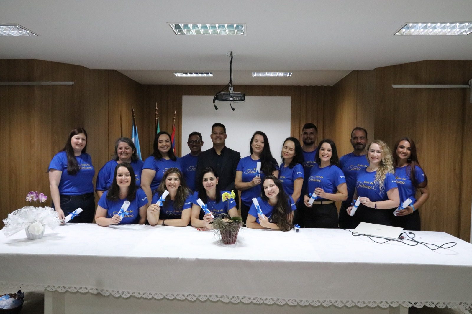 Primeira turma de Guia de Turismo de Marechal Floriano celebra formatura pelo SENAC