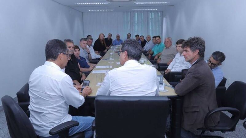 Vice-governador e prefeitos alinham projeto de pavimentação da Rota do Inhame