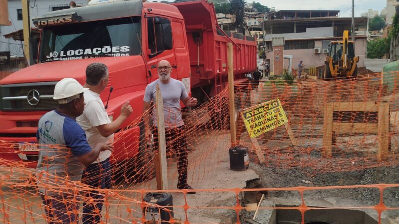 Avenida Etelvina Vivácqua tem trânsito interditado nesta segunda-feira para finalização de obras de drenagem