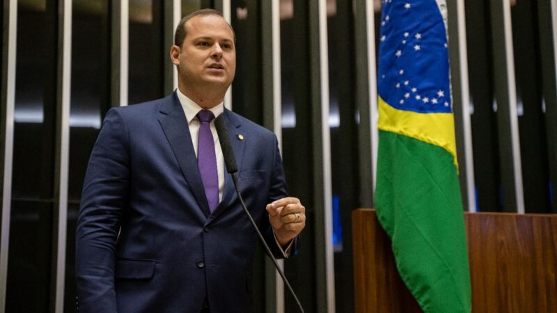 Prestação de contas evidencia crescimento político de Victor Linhalis no Espírito Santo