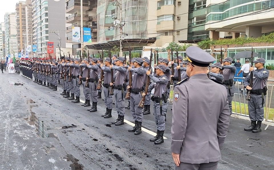 Confira 39 mil vagas em concursos e processos seletivos de Guarapari, IBGE e Polícia Militar