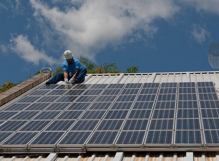 Contratação de energia solar exige atenção dos consumidores, alerta Procon de Cachoeiro