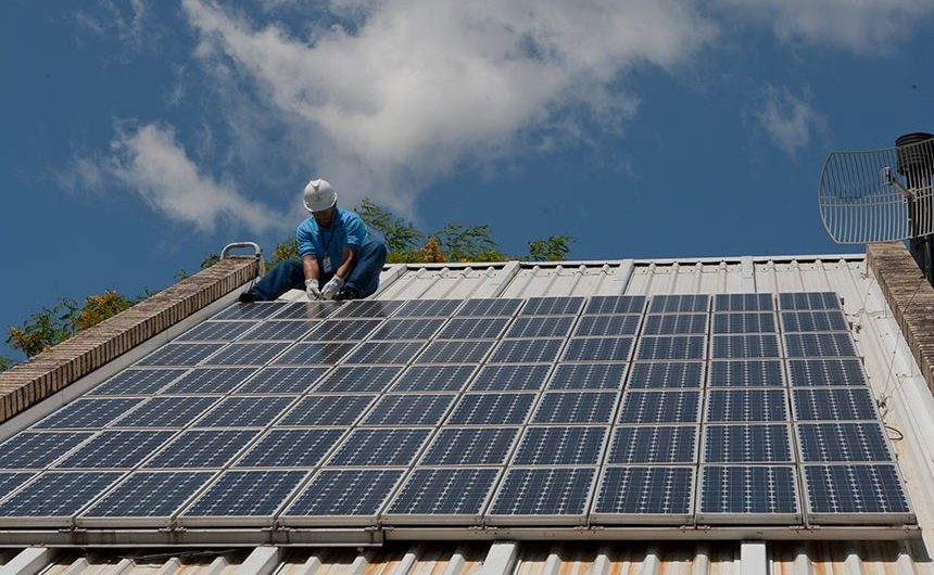 Contratação de energia solar exige atenção dos consumidores, alerta Procon de Cachoeiro