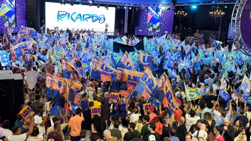 Entre aplausos e apoio popular, Ricardo confirma candidatura à reeleição com foco no futuro