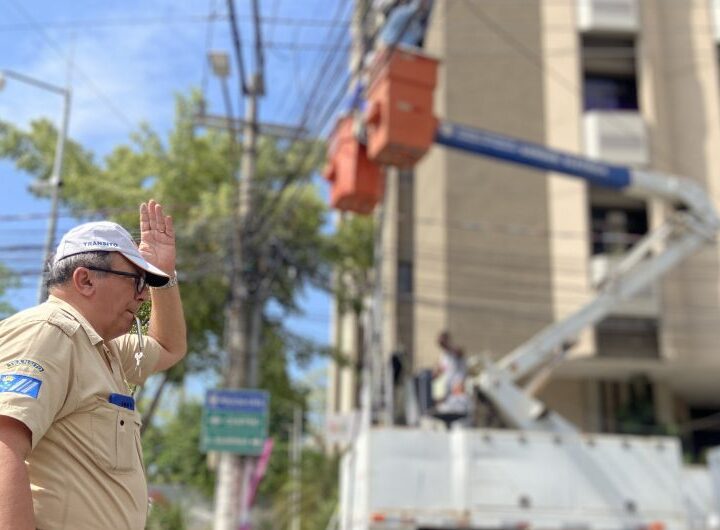 Semáforos do Centro de Cachoeiro começam a passar por modernização