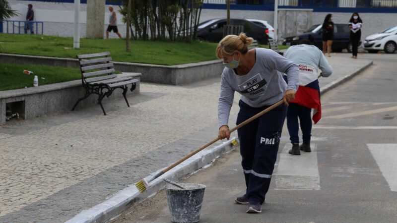 Itapemirim: Bairros da cidade recebem serviços de limpeza e reparos