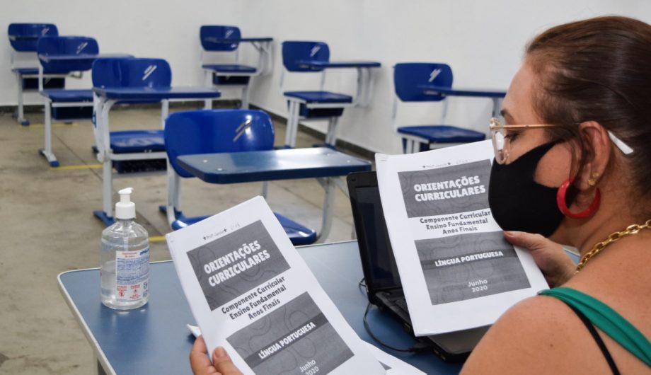 Educação: Cachoeiro faz nova convocação para entrega de documentos de inscritos em processo seletivo