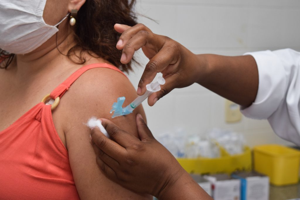 Cachoeiro: doses de reforço da vacina contra covid-19 é disponibilizada sem agendamento