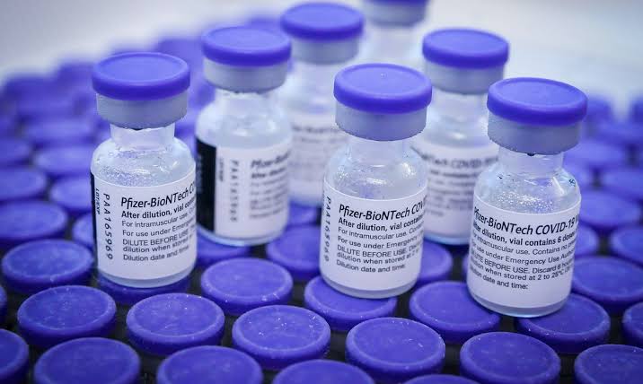 Vacina da Pfizer contra covid-19 é autorizada pela Anvisa