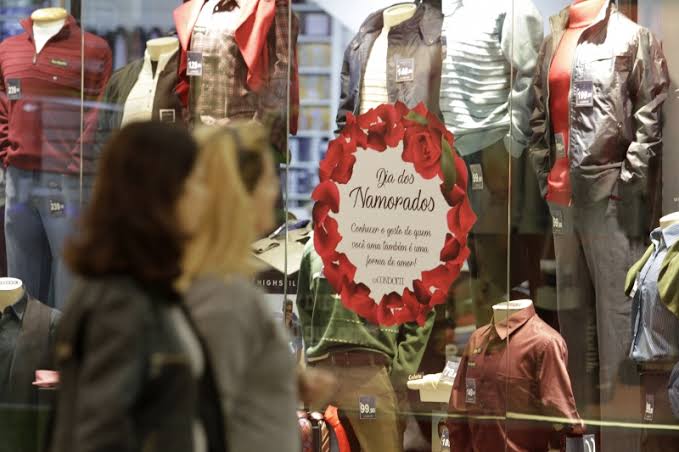 Dia dos Namorados: Procon de Vila Velha orienta e dá dicas para as compras