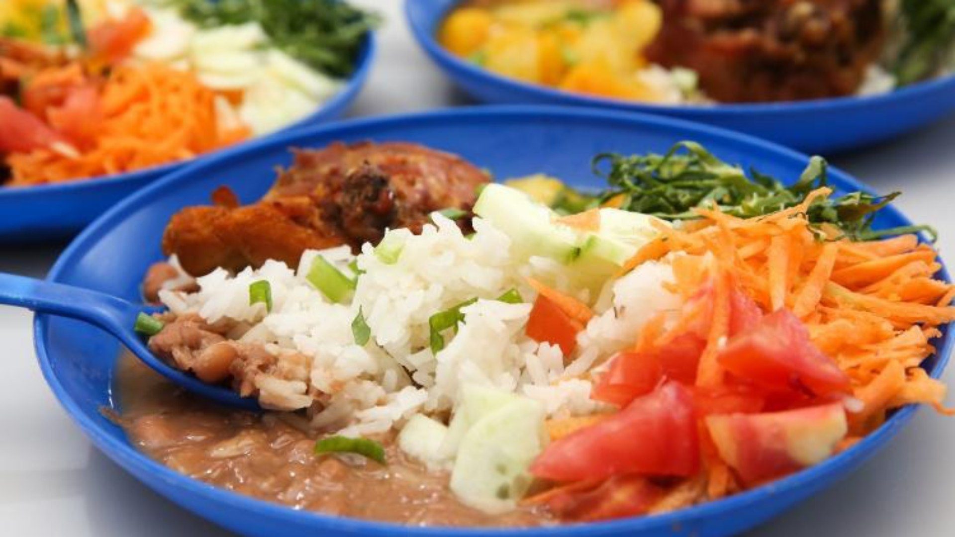 Serra serve cinco mil refeições durante o recesso escolar para alunos da rede municipal