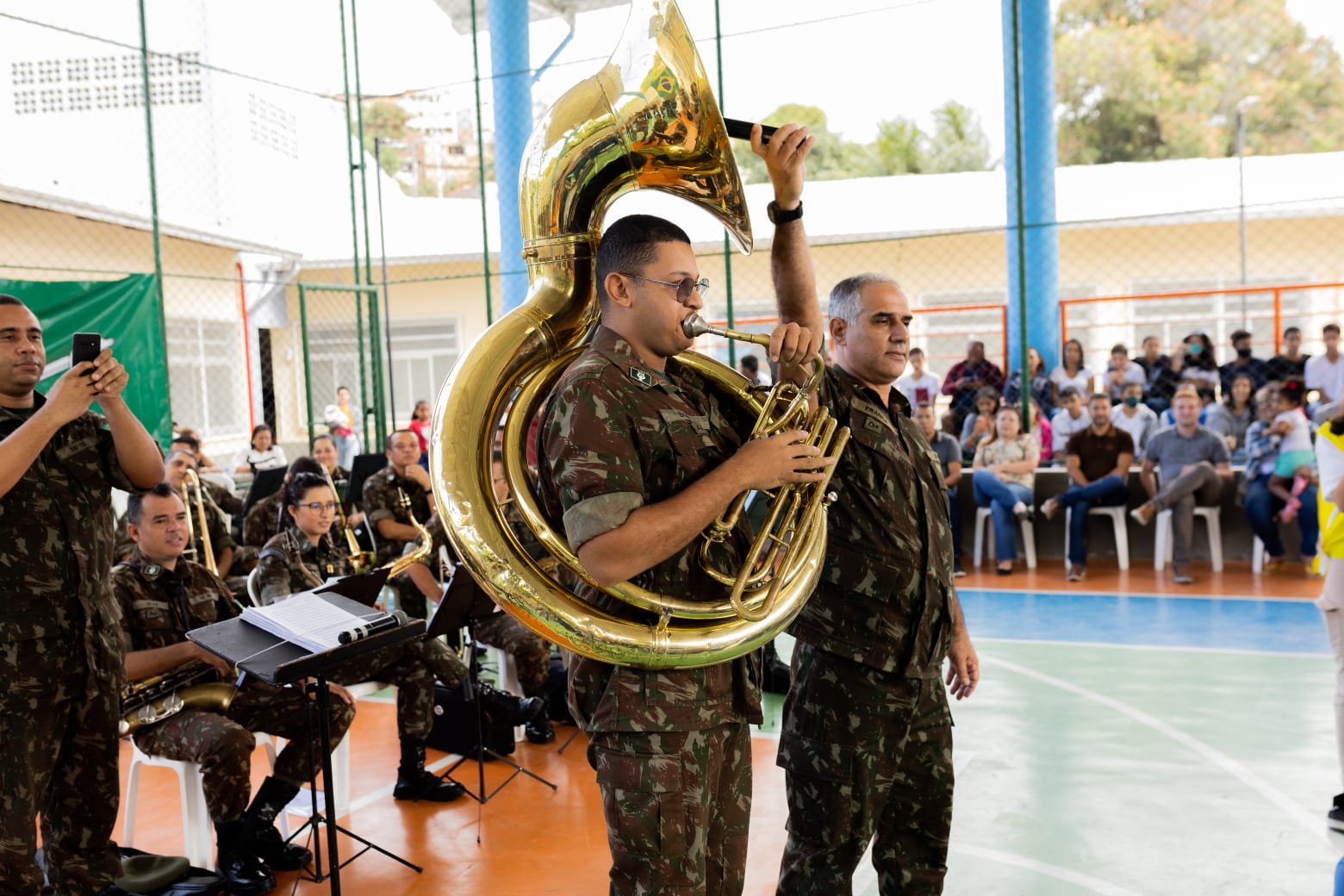 Alunos da Emef Cel PM Orlady Rocha Filho tiveram manhã musical com Banda do 38º Batalhão de Infantaria do Exército