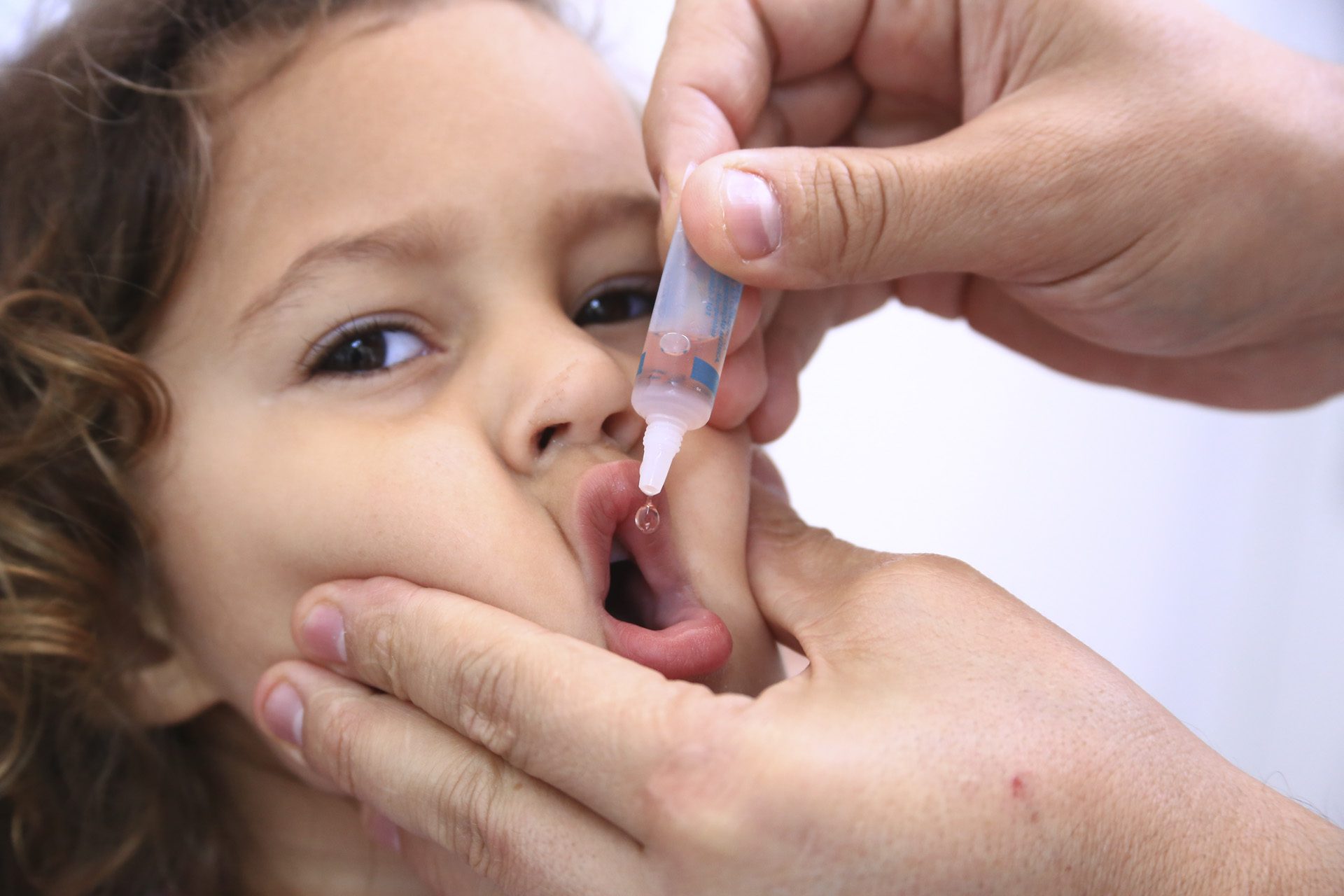Com 67% de cobertura vacinal, imunização contra a poliomielite segue em municípios do ES