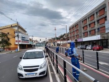 Avenidas de Vitória estão ganhando guarda-corpos mais seguros e resistentes