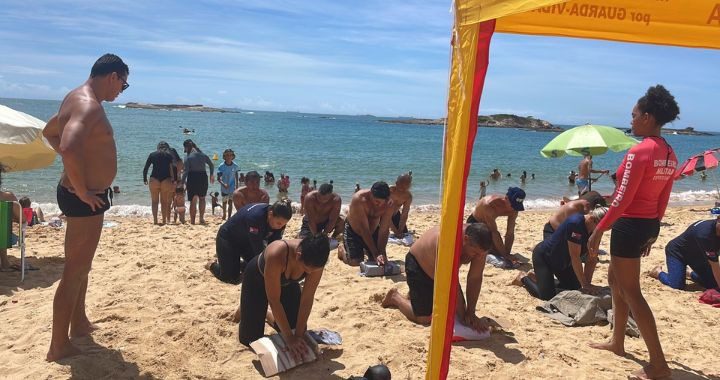 Curso de primeiros socorros para Guarda Municipal na Praia da Costa