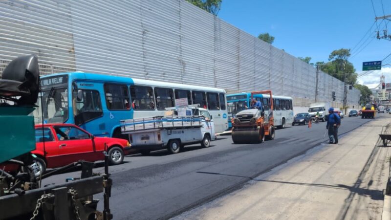 Avenida Espírito Santo em Cariacica recebe nova pavimentação asfáltica