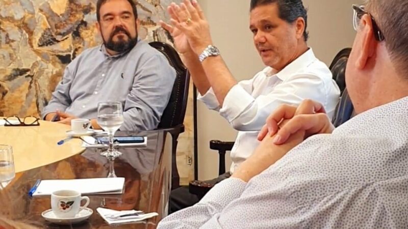 Representantes do Centro do Comércio de Café de Vitória e Governo do Estado debatem demandas