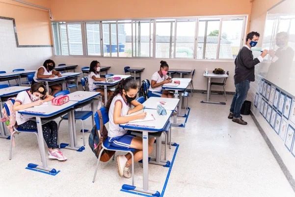 93 coordenadores e pedagogos foram nomeados pelas PMV para atuar na rede de ensino