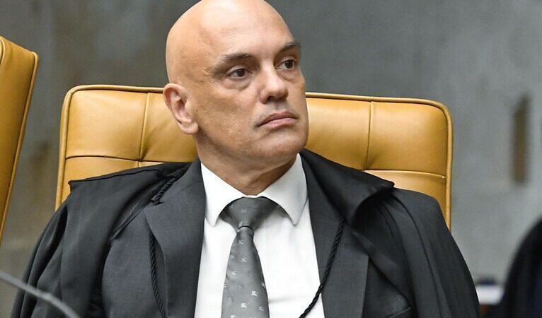 Moraes mantém prisão de 294 acusados por atos de 08 de janeiro