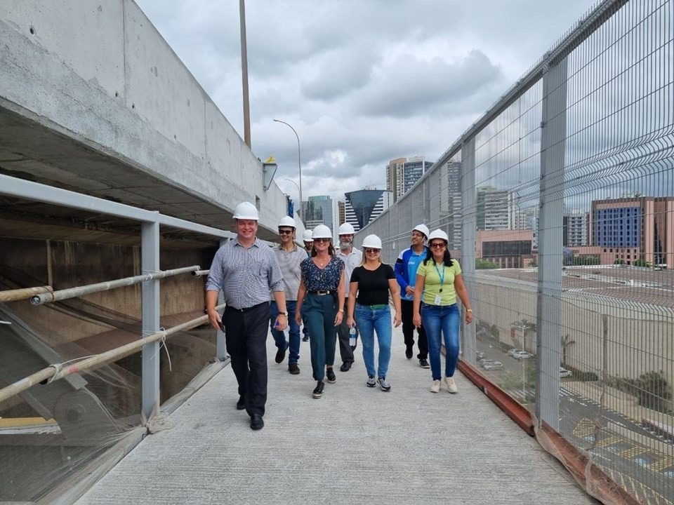 Técnicos da Agência de Regulação de Serviços Públicos visita obras da Terceira Ponte