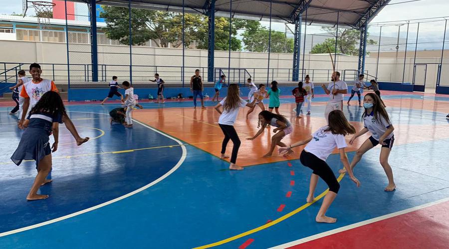 Projeto “Capoeira levando cultura na escola” atende a mais de 150 crianças e jovens em Vila Velha