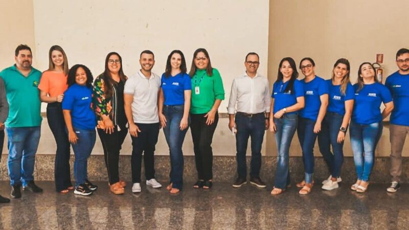 Prefeito de Viana e equipe da Findes vão a Goiás conhecer modelo de gestão escolar