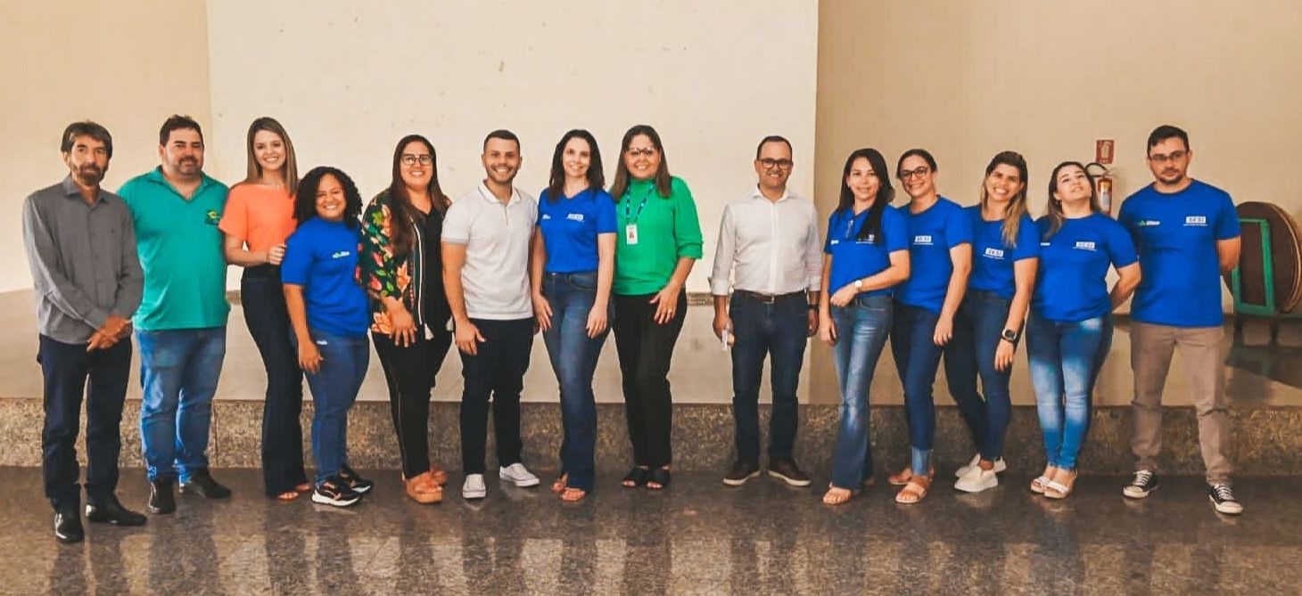 Prefeito de Viana e equipe da Findes vão a Goiás conhecer modelo de gestão escolar