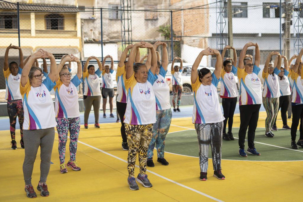 Prefeitura revitaliza quadra esportiva no bairro Coronel Borges