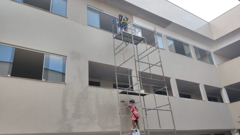 Obras da Escola Costa e Silva e de Village do Sol estão em fase de conclusão