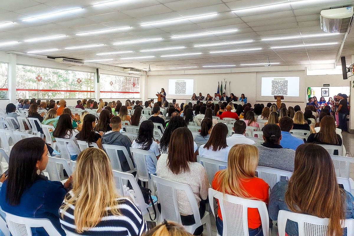 Assembleia participa de seminário sobre violência