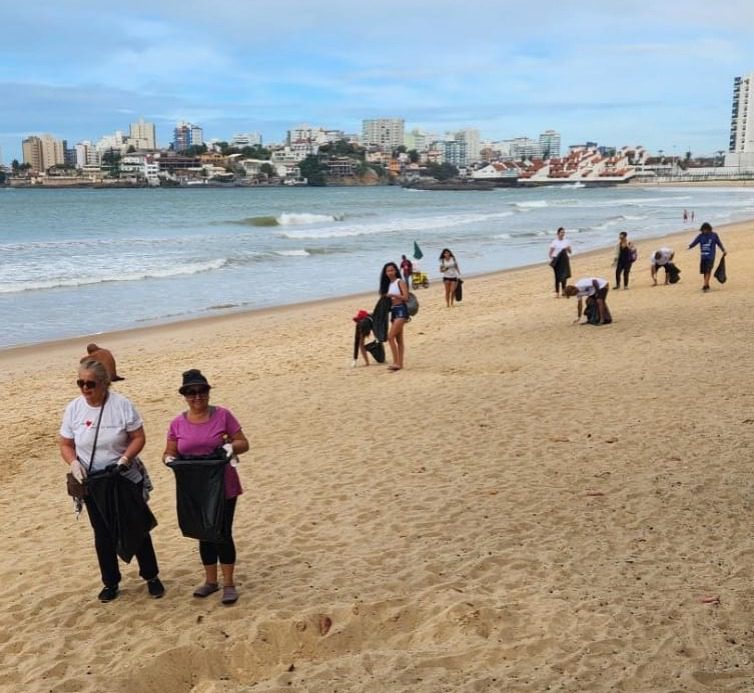 Prefeitura encerra Mês do Meio Ambiente, com ações do Projeto “Praias Limpas”