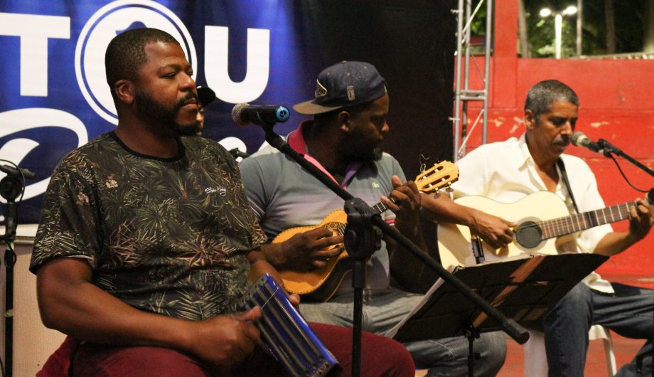 Noite de samba agita distrito de Burarama na sexta-feira (21)