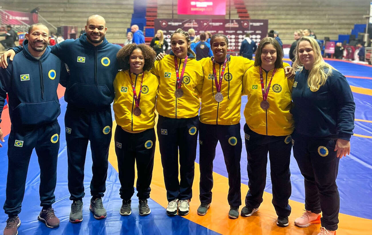 Atleta de Guarapari conquista bronze no Pan-Americano Sub-20 de Wrestling