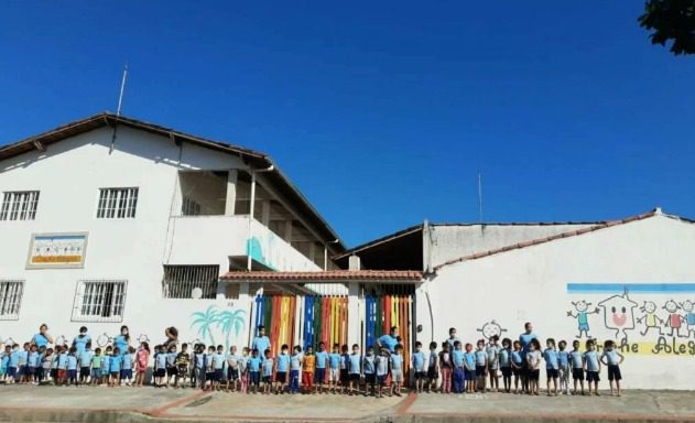 Creche Alegria, em Guarapari, realiza rifa de camisa do Flamengo para arrecadar recursos