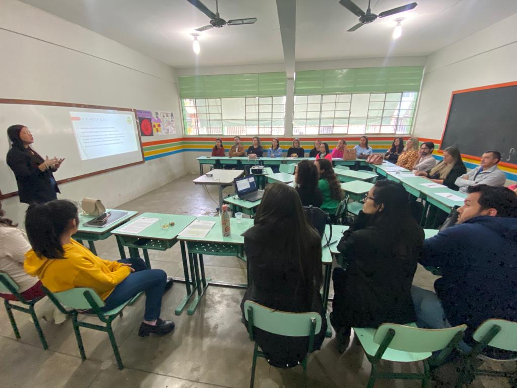 Reunião do Programa ‘Pacto Pela Paz’ estuda ações de Saúde Mental nas Escolas