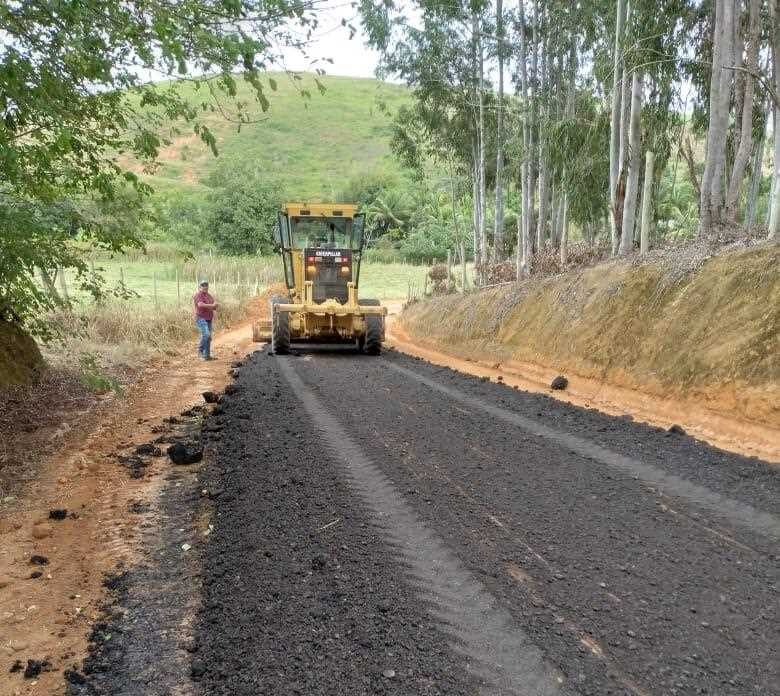 Melhorias Chegam às Estradas de Fazenda Velha e Santo Amaro