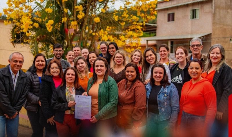 Reconhecimento de excelência: ‘Valdecy Afonso Moreira’ está entre as 50 melhores escolas no prêmio escola que colabora