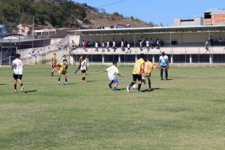 Olheiros visitam Guaçuí para realização de peneira de futebol com Jovens Atletas da Região