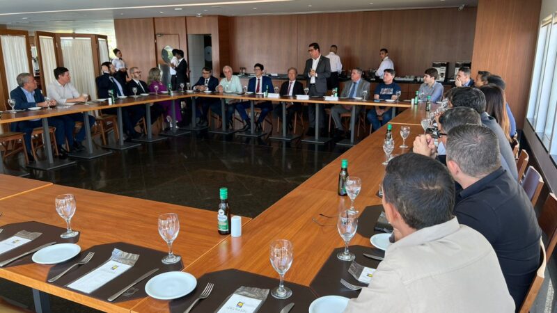 Deputados se reúnem com presidentes do Tribunal de Justiça e Regional Eleitoral do Estado.