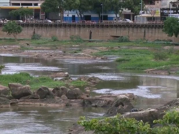 Rio Itapemirim em Situação Crítica: Faça Sua Parte para Preservar Água e a Natureza